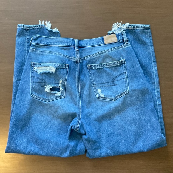 👖American Eagle Outfitters High Rise Relaxed Mom Jeans👖 - Picture 2 of 6